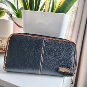 Rosetti Black Textured Leather Zip Wallet with Brown Trim
